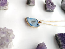 Cargar imagen en el visor de la galería, COLLAR AGATA REBANADA AZUL
