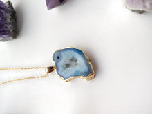 Cargar imagen en el visor de la galería, COLLAR AGATA REBANADA AZUL
