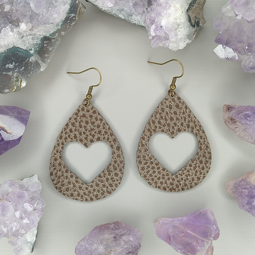 Aretes gota corazón