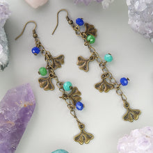 Cargar imagen en el visor de la galería, Aretes Hojas Azul Con Verde
