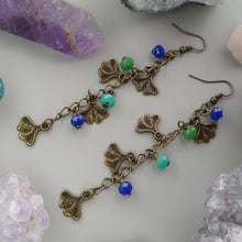 Cargar imagen en el visor de la galería, Aretes Hojas Azul Con Verde
