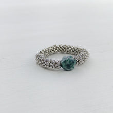 Cargar imagen en el visor de la galería, ANILLO NEFRITA
