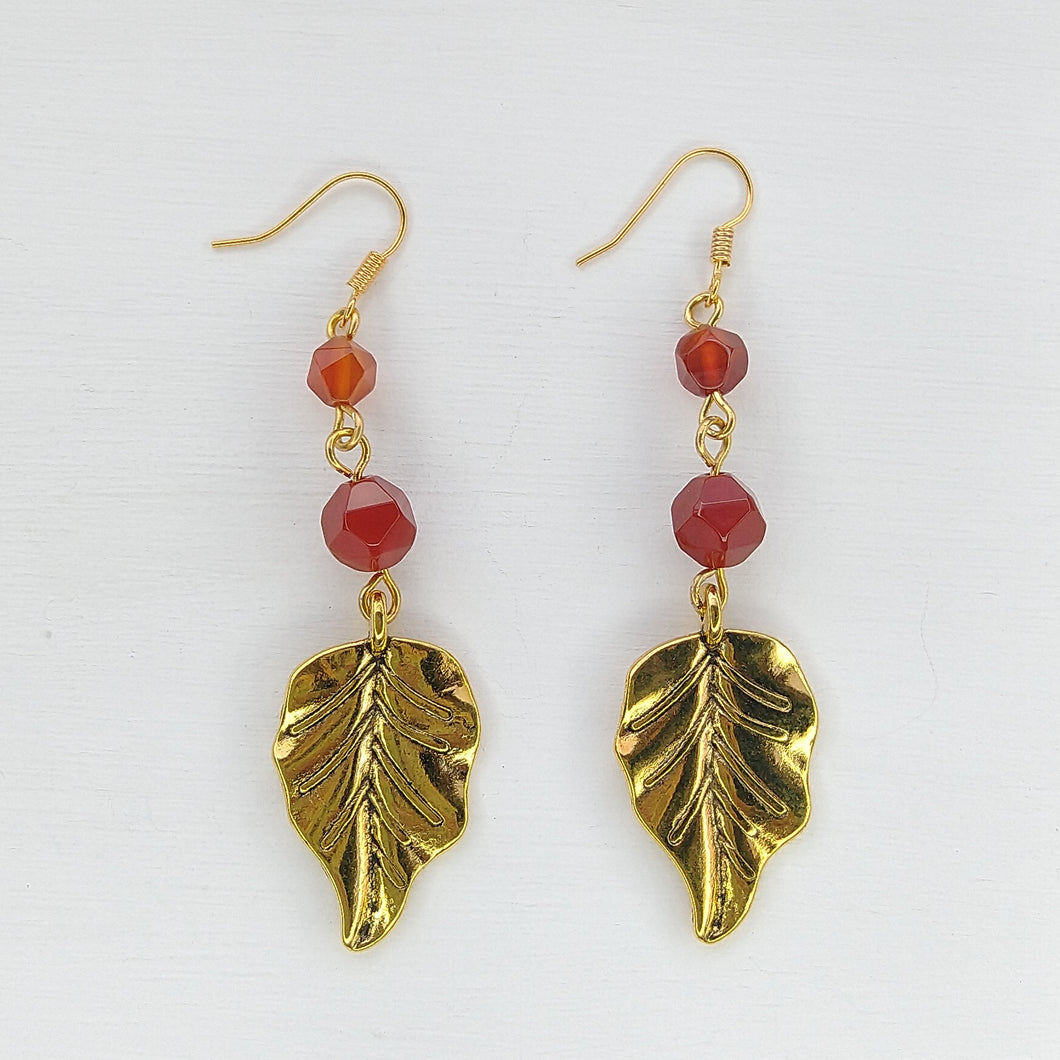 ARETES HOJA CORNALINA