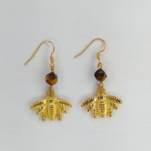 Cargar imagen en el visor de la galería, ARETES ABEJA
