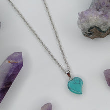 Cargar imagen en el visor de la galería, COLLAR CORAZÓN TURQUENITA
