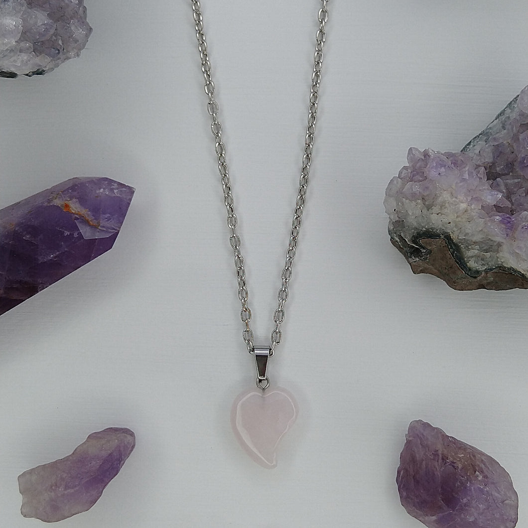 COLLAR CORAZÓN CUARZO ROSA