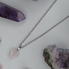 Cargar imagen en el visor de la galería, COLLAR CORAZÓN CUARZO ROSA
