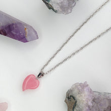 Cargar imagen en el visor de la galería, COLLAR CORAZÓN CUARZO FRESA
