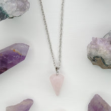 Cargar imagen en el visor de la galería, COLLAR PÉNDULO CUARZO ROSA
