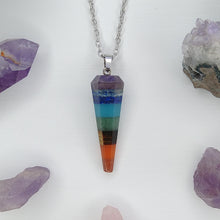 Cargar imagen en el visor de la galería, COLLAR PÉNDULO ARCOIRIS
