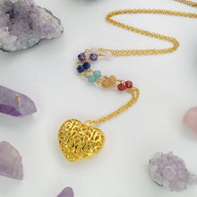 Cargar imagen en el visor de la galería, COLLAR CORAZÓN ARCOIRIS
