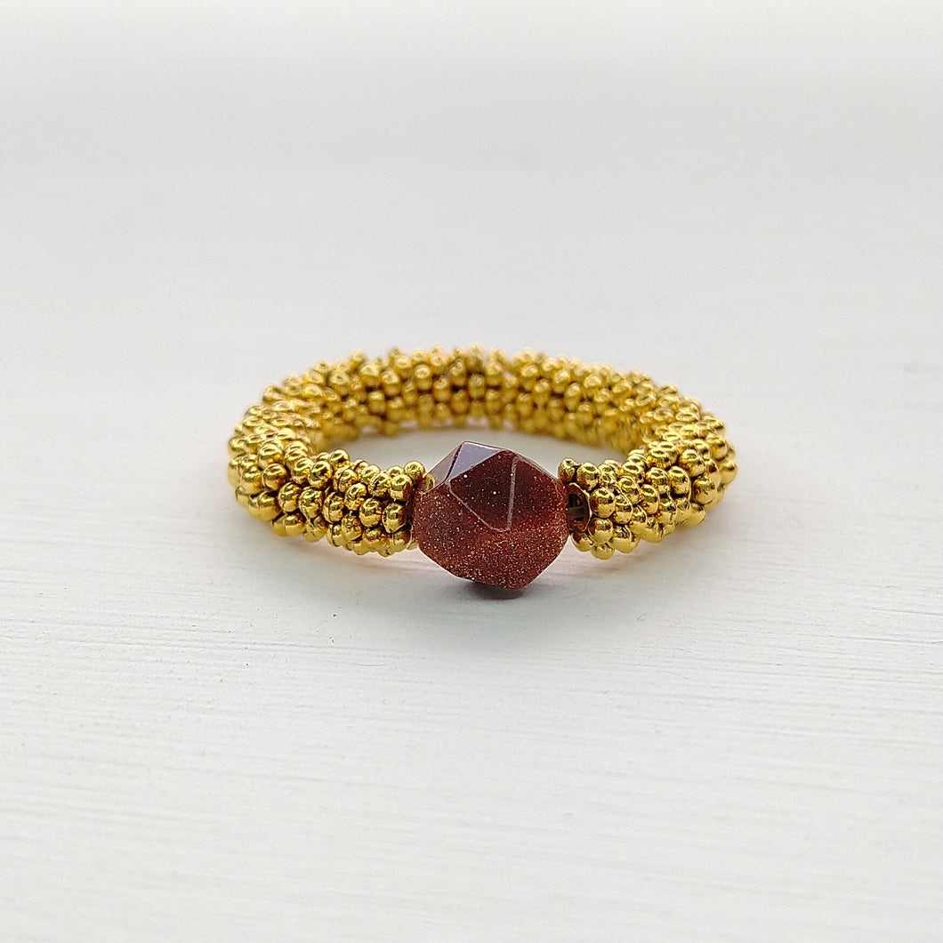 ANILLO AVENTURINA DORADO