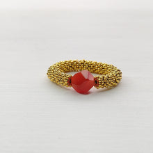 Cargar imagen en el visor de la galería, ANILLO CORNALINA DORADO
