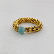 Cargar imagen en el visor de la galería, ANILLO ÁGATA VERDE DORADO
