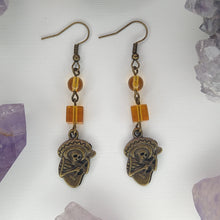 Cargar imagen en el visor de la galería, ARETES CATRINA AMARILLO
