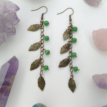 Cargar imagen en el visor de la galería, ARETES HOJAS VERDE
