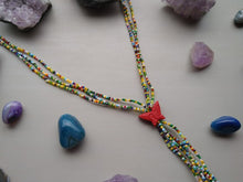 Cargar imagen en el visor de la galería, COLLAR CHAQUIRA MULTI COLOR CON MARIPOSA
