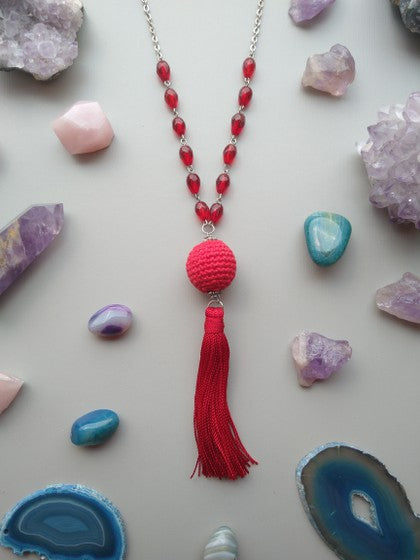 COLLAR ROJO CON TASSEL