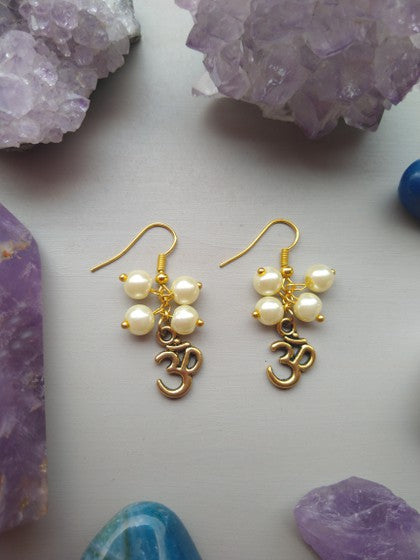 ARETES OM