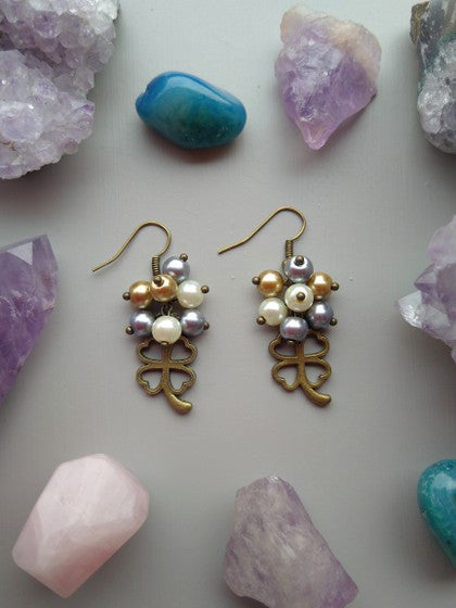 ARETES TRÉBOL PERLAS