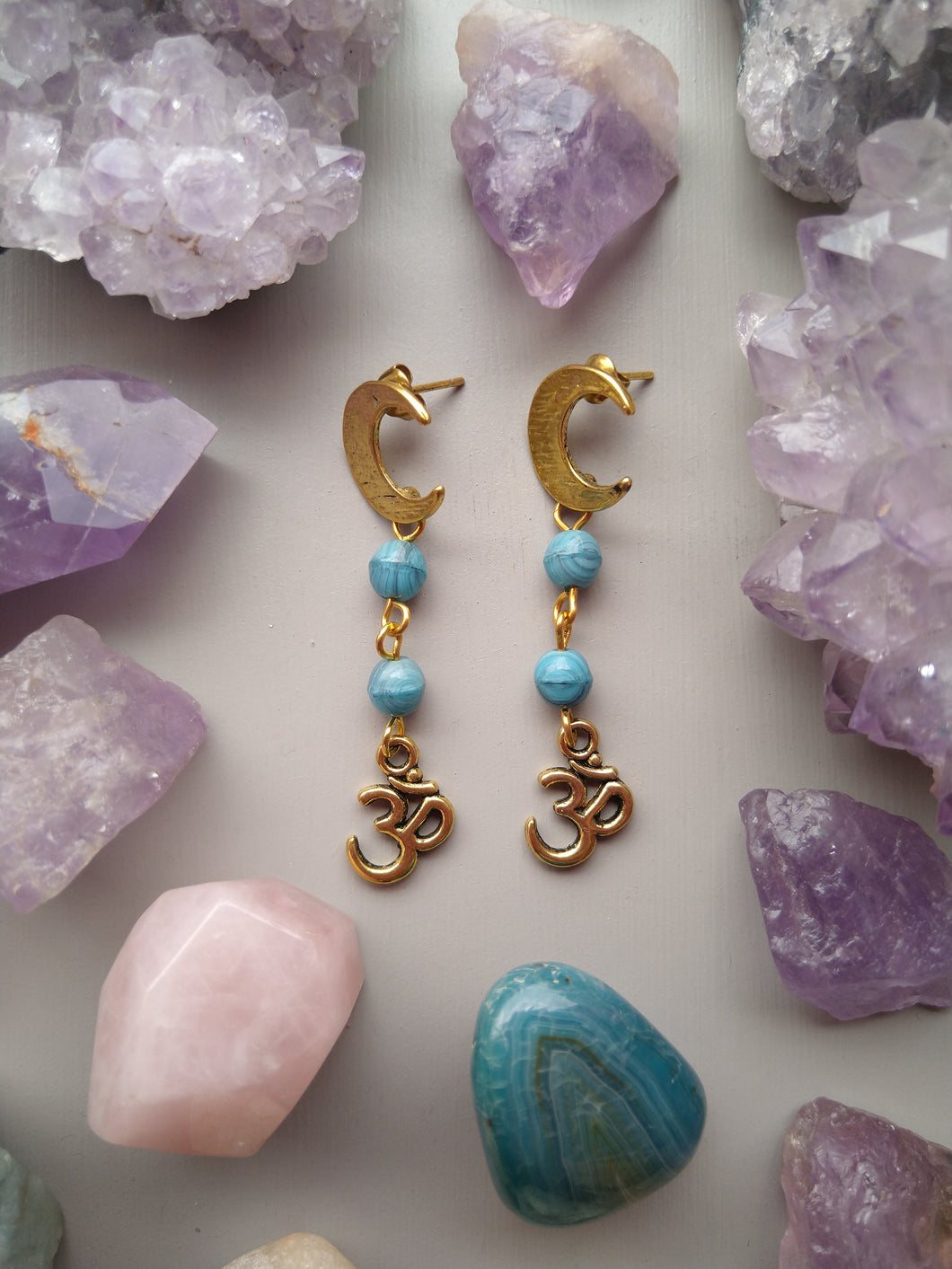 ARETES LUNA OM AZULES