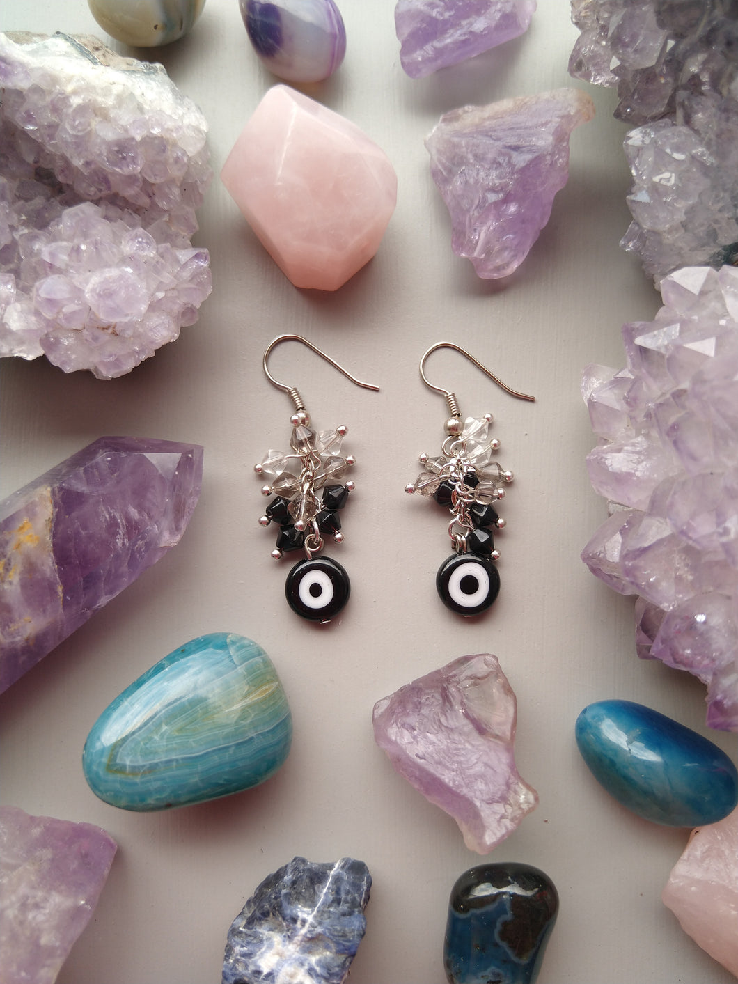 ARETES OJITO GRANDE NEGRO