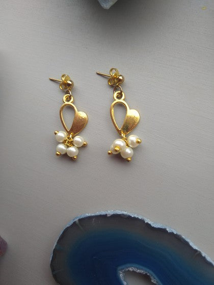 ARETES CORAZÓN PERLAS