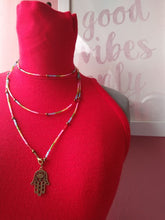 Cargar imagen en el visor de la galería, PULSERA ENVOLVENTE MULTICOLOR HAMSA
