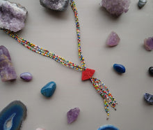 Cargar imagen en el visor de la galería, COLLAR MULTI COLOR DIJE ABANICO
