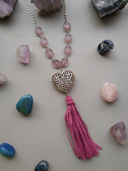COLLAR CORAZÓN MORADO