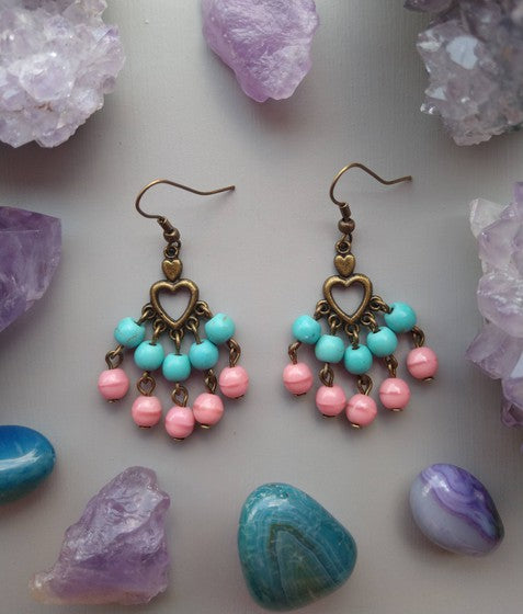 ARETES CANDELABRO CORAZÓN ROSA Y AZUL