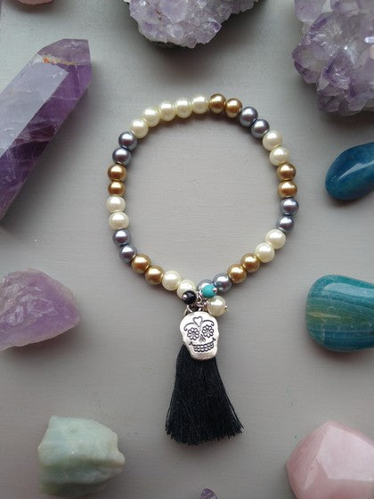 PULSERA PERLAS CALAVERA